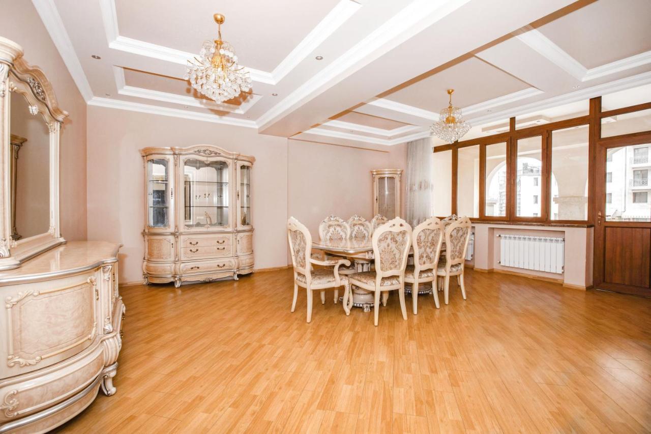 Stay Inn Apartments On Amiryan 4-6 Erivan Exterior foto