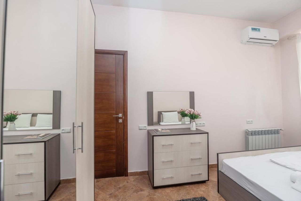Stay Inn Apartments On Amiryan 4-6 Erivan Exterior foto